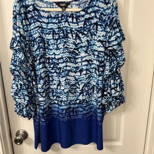 Investments Blue and White Patterned Blouse